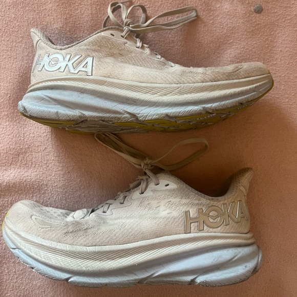 Hoka Shoes - Hokas Clifton's